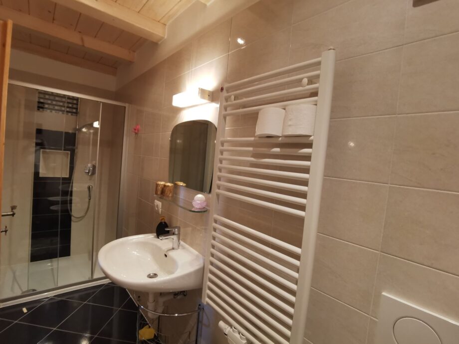 Kamelie bathroom