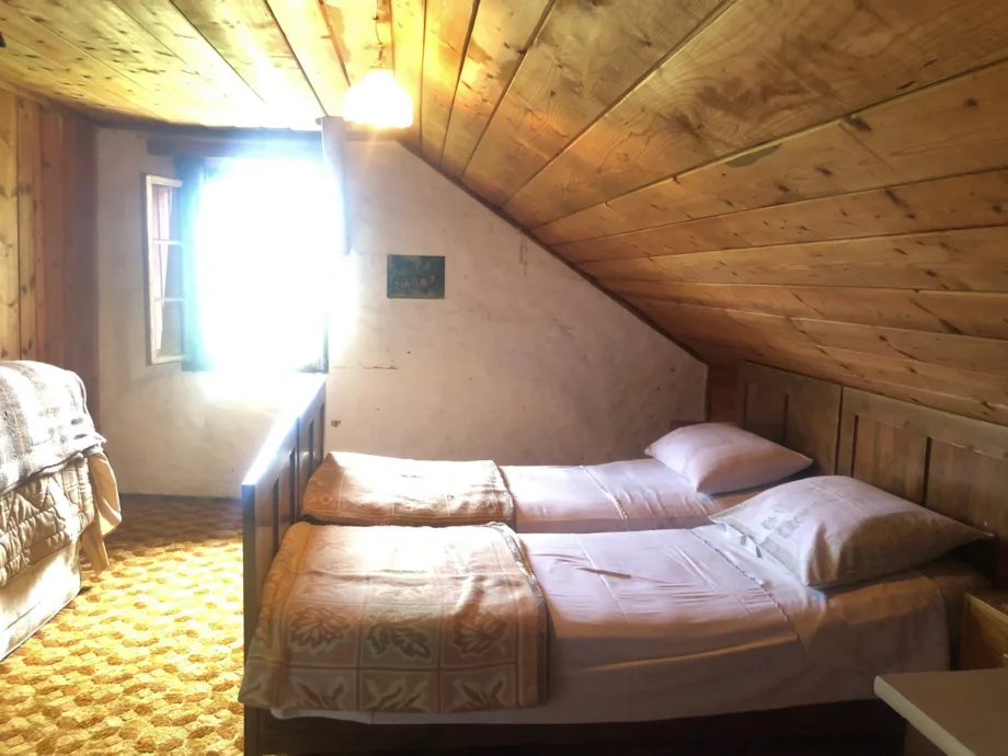 Attic bedroom 2